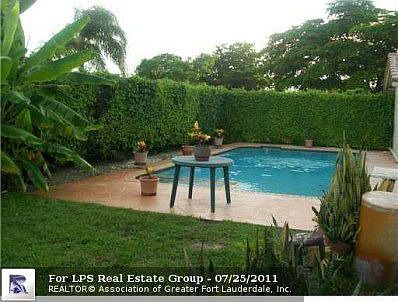 2nd image of 10780 NW 21st St