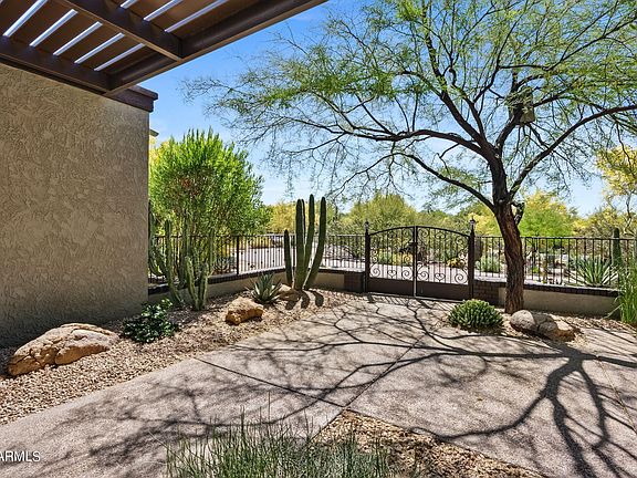4th image of 8046 E FOOTHILL Drive