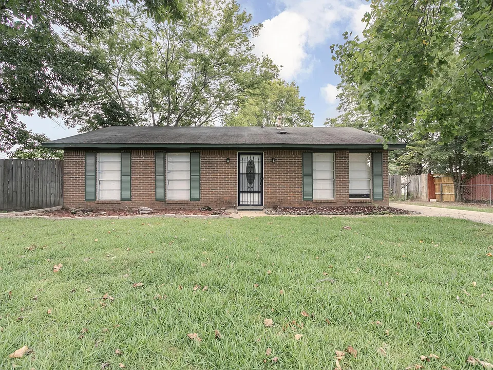 208 Denise Dr