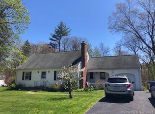 12 Standish Rd, Windsor, CT 06095