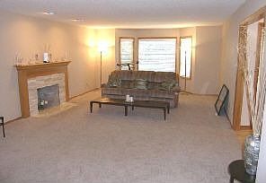 Living room w/fireplace