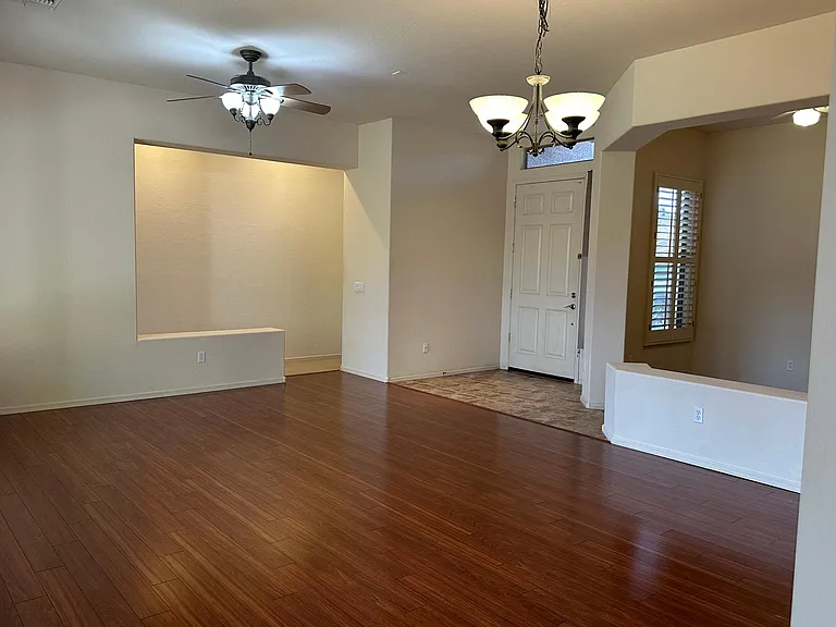 1884 E Locust Pl — Photo 18