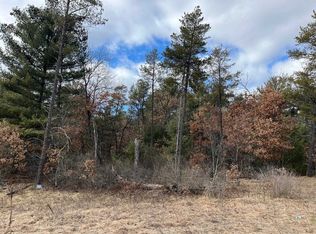 62 Blackhawk Dr, Hancock, WI 54943