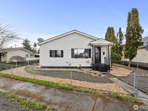 1209 Alexander Street, Centralia, WA 98531