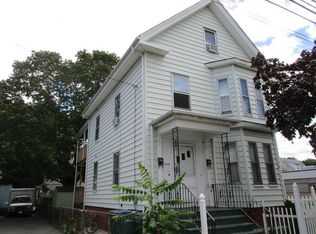 180 Essex St #1, Lynn, MA 01902
