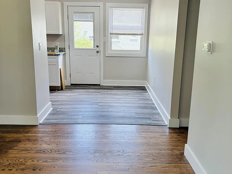 5683 Myrtle St — Photo 5
