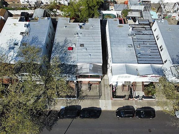 3rd image of 1953 76th St