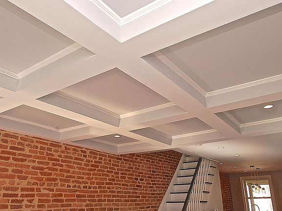 TRAY CEILING - LIVING ROOM