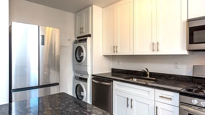 Rented by Nooklyn NYC LLC | media 4
