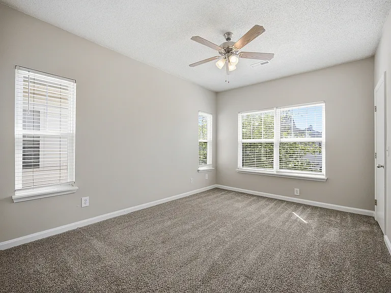 Colts Run-53 - Belmont Apartment 603