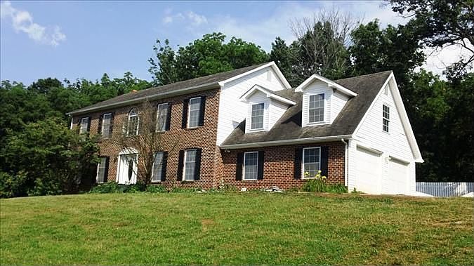 2nd image of 3888 Shutterlee Mill Rd