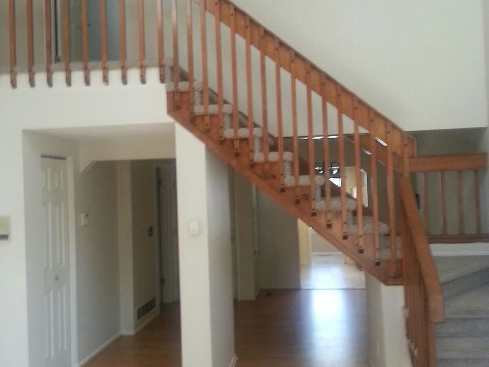 Spacious vaulted ceilings