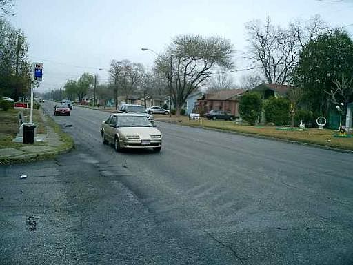 4th image of 501 E SOUTHCROSS BLVD