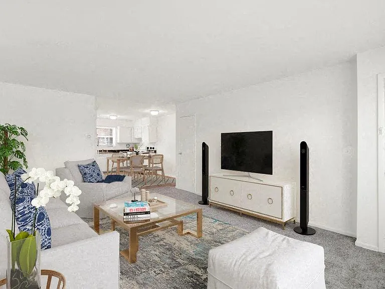 Lakeview Terrace Apartment Homes — Photo 5
