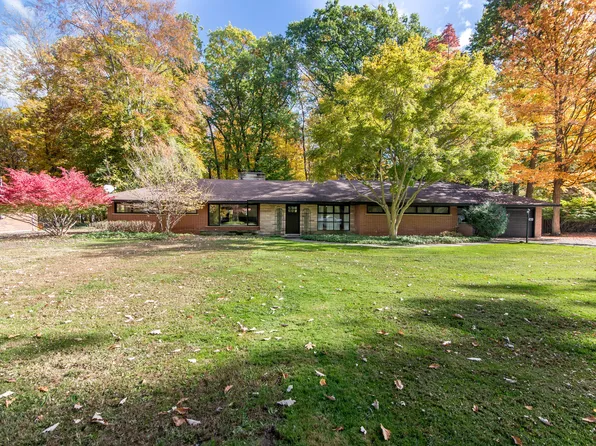 16832 Bell Creek Ln, Livonia, MI 48154