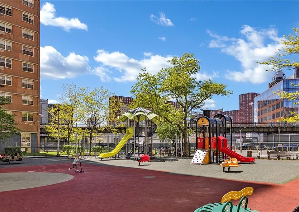 1st image of 2942 W 5th St APT 5D