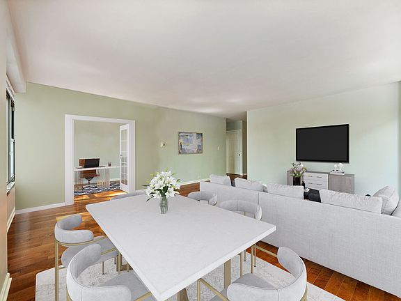 3rd image of 2970 N Lake Shore Dr APT 2C