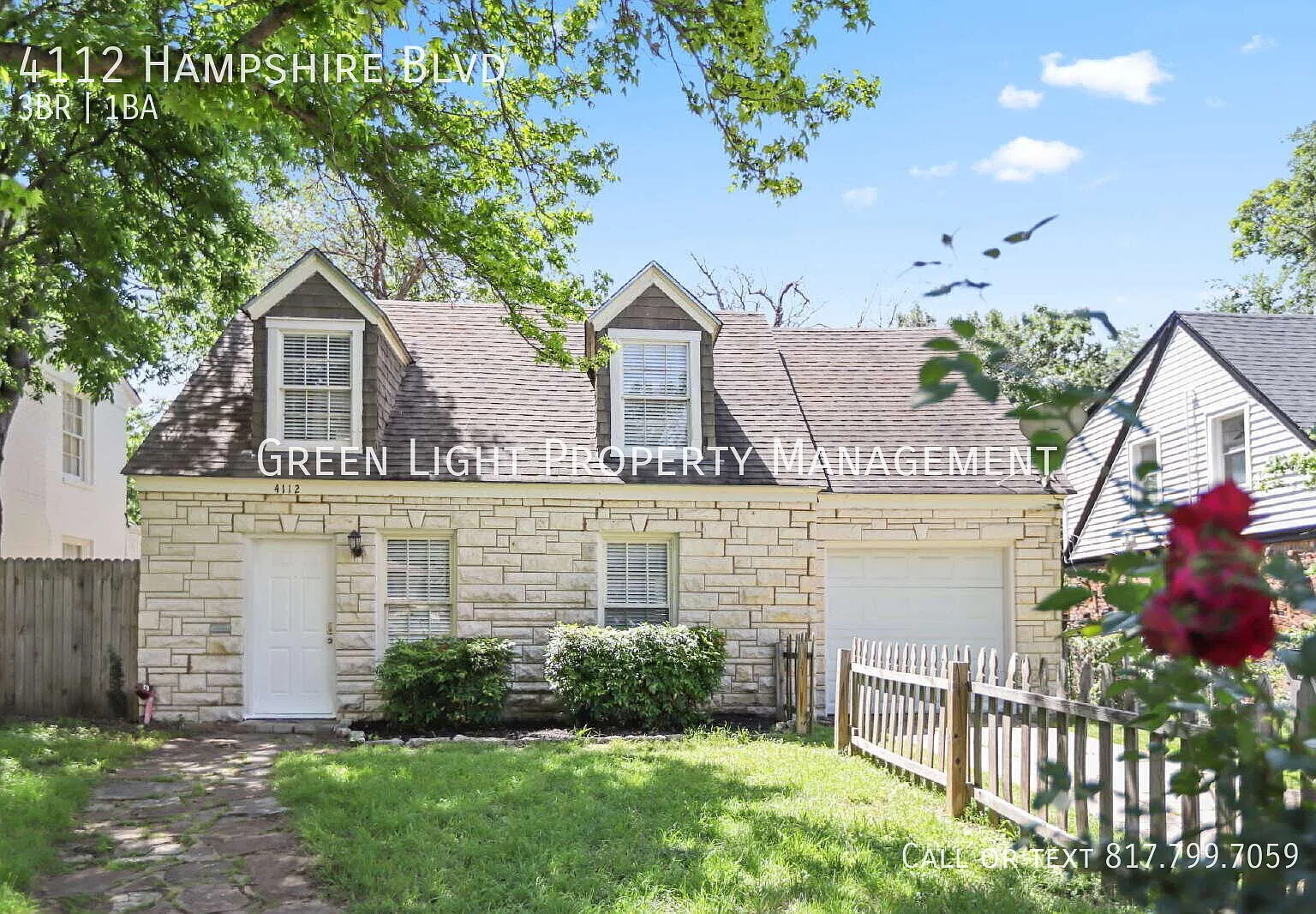 Beautiful 3bd 1 ba two-story home in Fort Worth — Photo 1