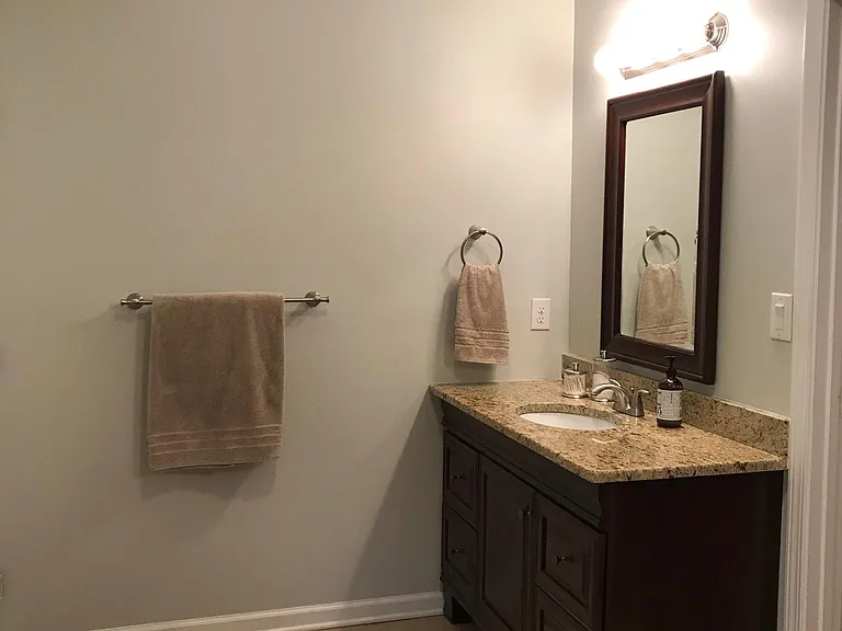 4889 Lake Forrest Dr — Photo 12