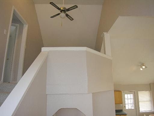 4th image of 284 N HICKORY HILL DR