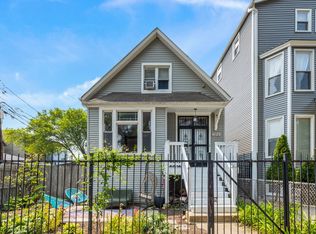 3215 W McLean Ave, Chicago, IL 60647