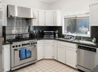 1208 23rd Ave E, Seattle, WA 98112