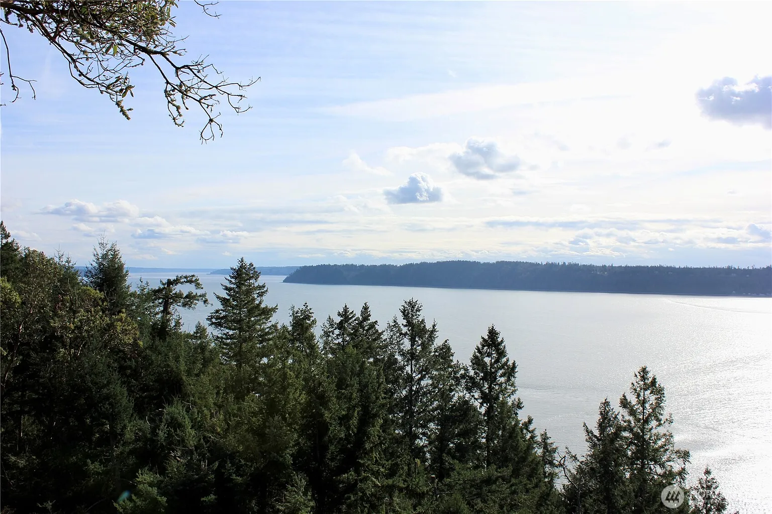 12928 Marine Dr photo 1