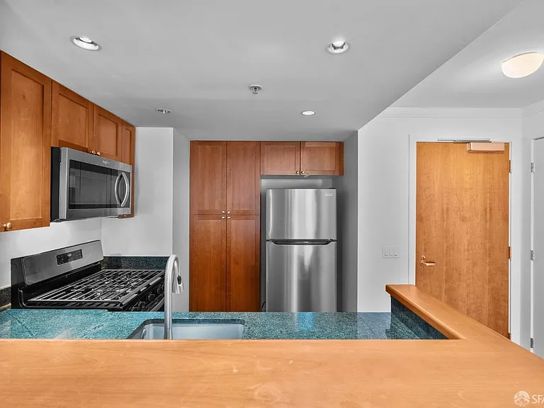 400 Beale St #1310 — Photo 2