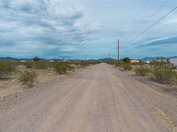 4th image of 852 S Emery Park Road