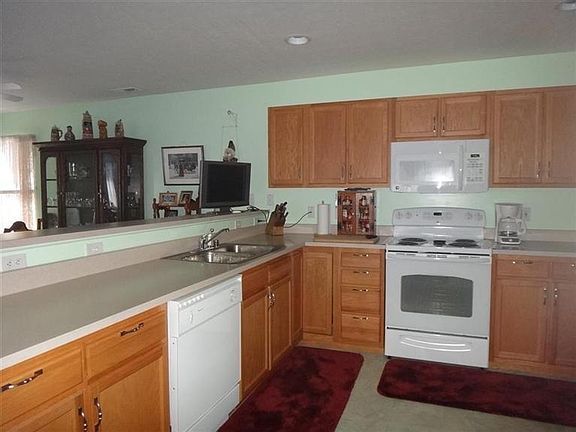 4th image of 10478 Jesica Ln #10-B