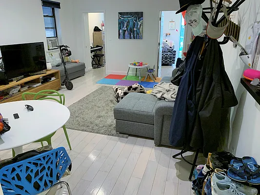 Rented by Joe Gotham LTD | media 2