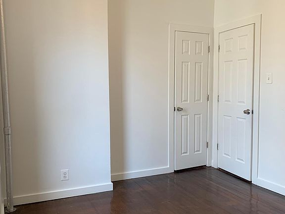 4th image of 335 E 205th St APT 5