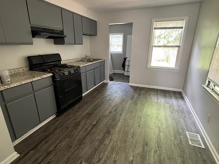2639 Dixdale Ave — Photo 2