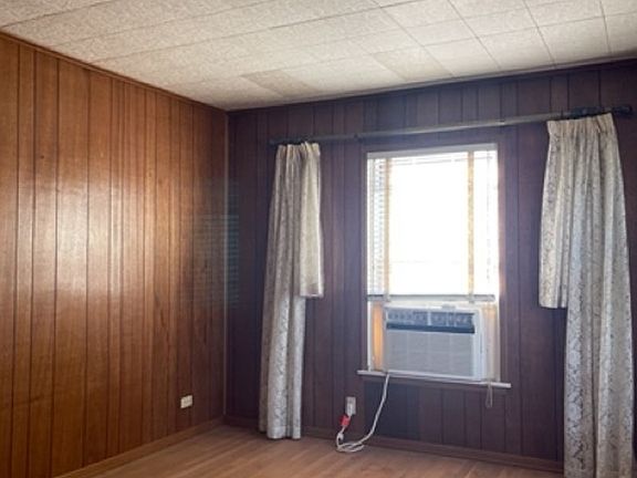5th image of 326 W DICKSON AVE