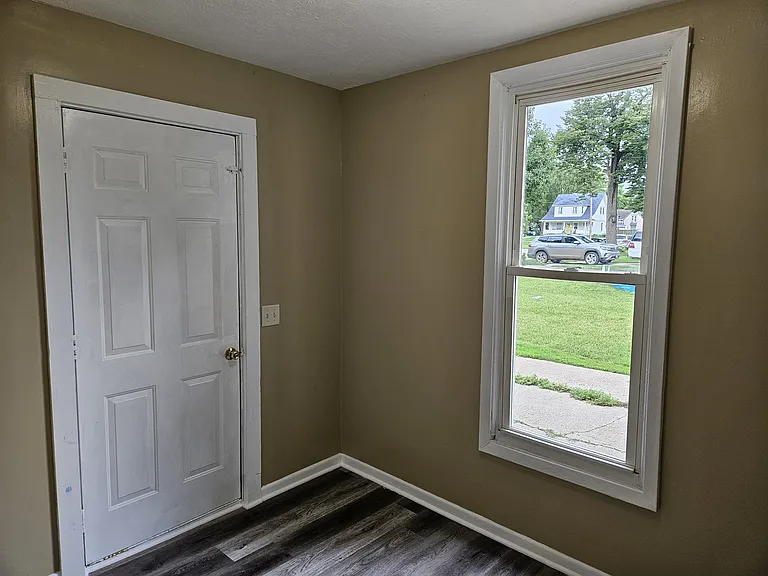 248 E Linden Ave #1 — Photo 4
