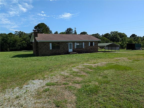 2nd image of 925 County Road 2700