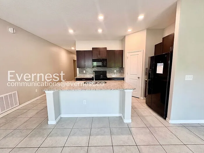 4469 Eternal Prince Dr — Photo 3