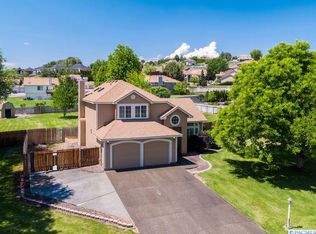 2937 Canterbury Ct, Kennewick, WA 99338