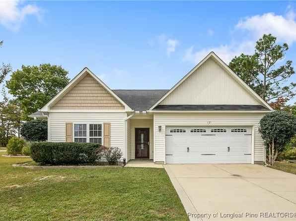 121 Michael Dr, Raeford, NC 28376