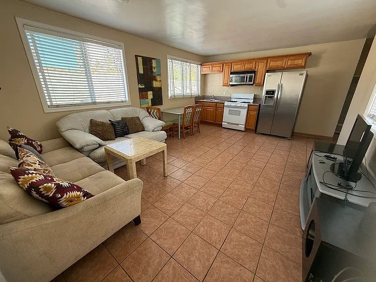 5809 Lindo Paseo #4 — Photo 3