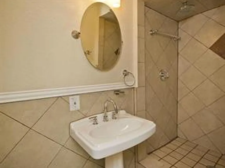 5333 Westminster Dr — Photo 27