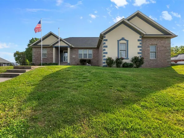 1430 Wedgewood Dr, Jackson, MO 63755