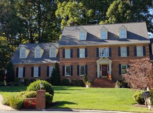 14302 W Shore Ln, Midlothian, VA 23112