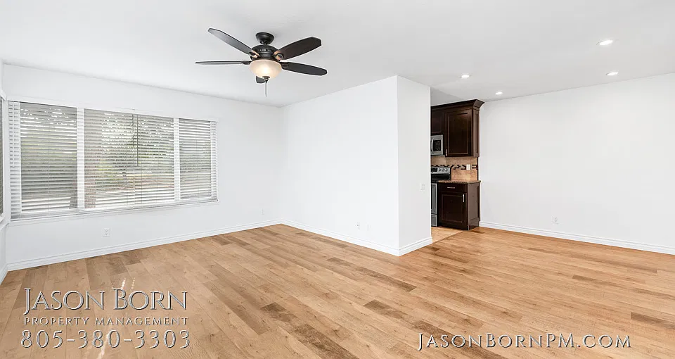 1671 East Avenida De Las Flores, Thousand Oaks - 1 — Photo 2