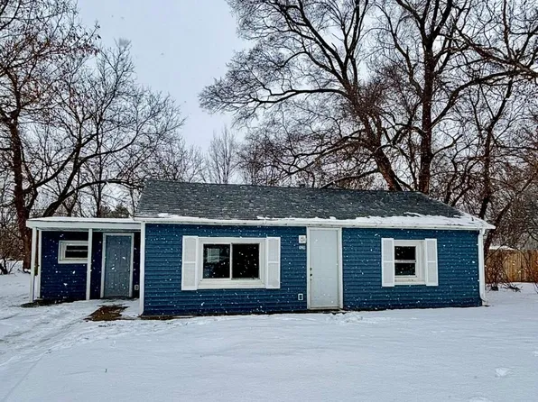 520 W 1st St, Charlotte, MI 48813