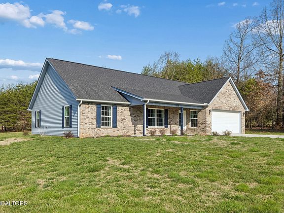 2nd image of 939 Shady Creek Rd
