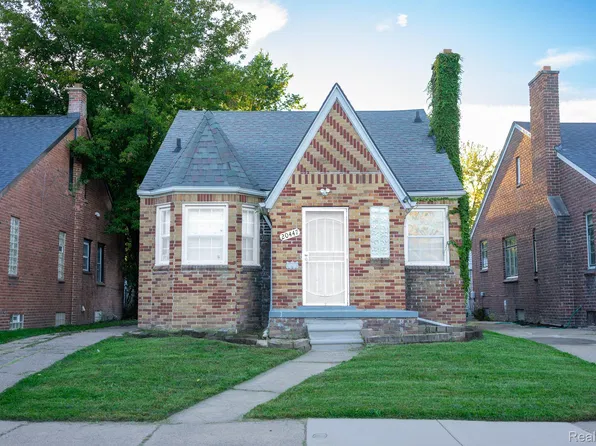 20447 Irvington St, Highland Park, MI 48203