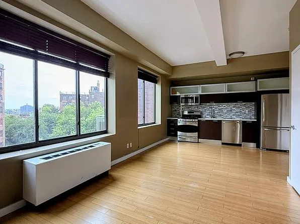 353 E 104th St #7E, New York, NY 10029