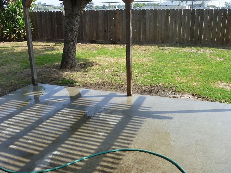 2nd image of 2063 Harrison Ave