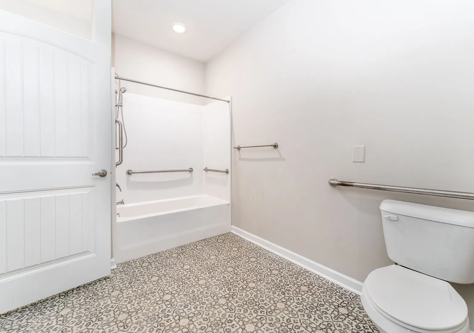 Stella's Place Apartments — Photo 3